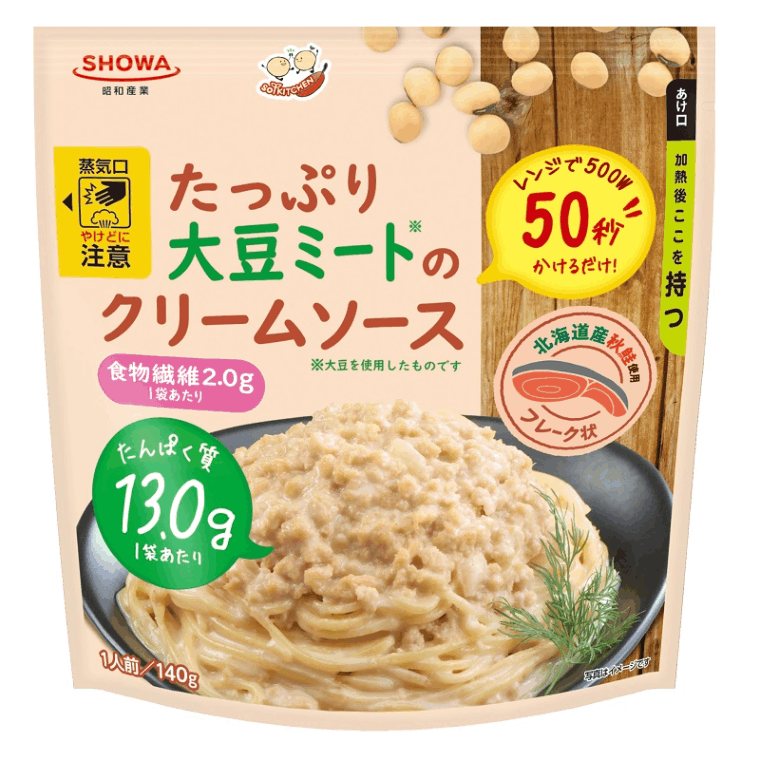 Creamy soy meat pasta sauce package, 140g with rich protein content, featuring Japanese text and serving suggestion.