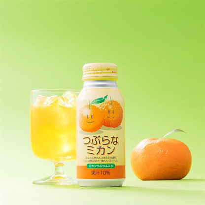 Tsuburana Drink 190g Bottle Can with mandarin orange juice, ice-filled glass, and whole orange on green background.